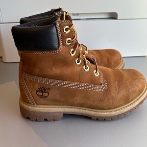 Timberland Women’s Linden Woods Waterproof Leather Boots Size 5.5